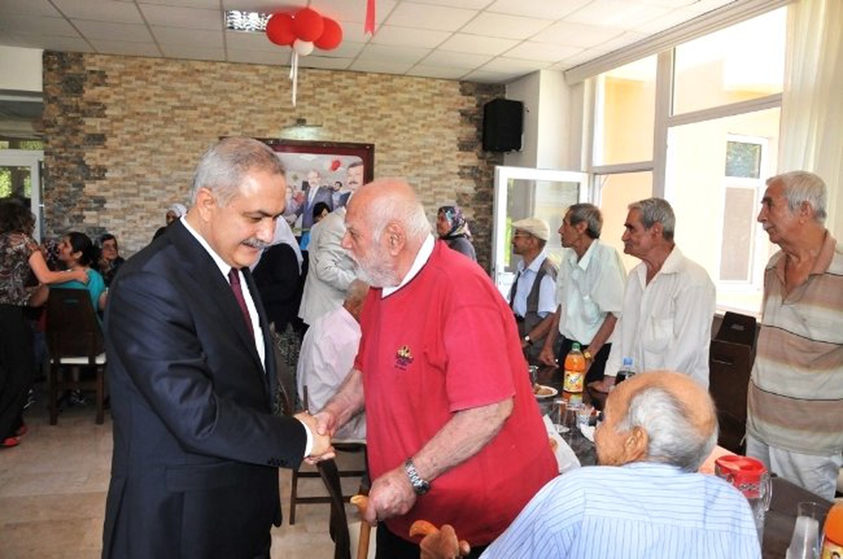 Osmaniye Kent Protokolünden, Huzurevi Sakinlerine Bayram Ziyareti