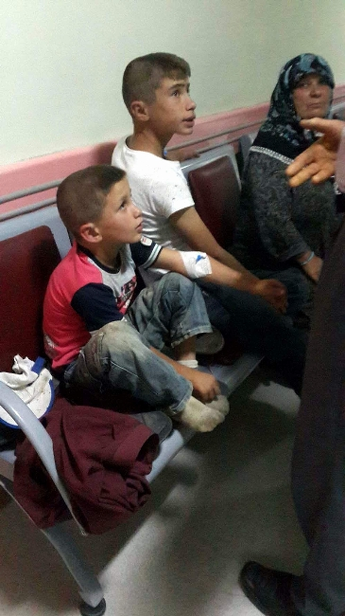 Suşehri\'nde Trafik Kazası: 3 Yaralı