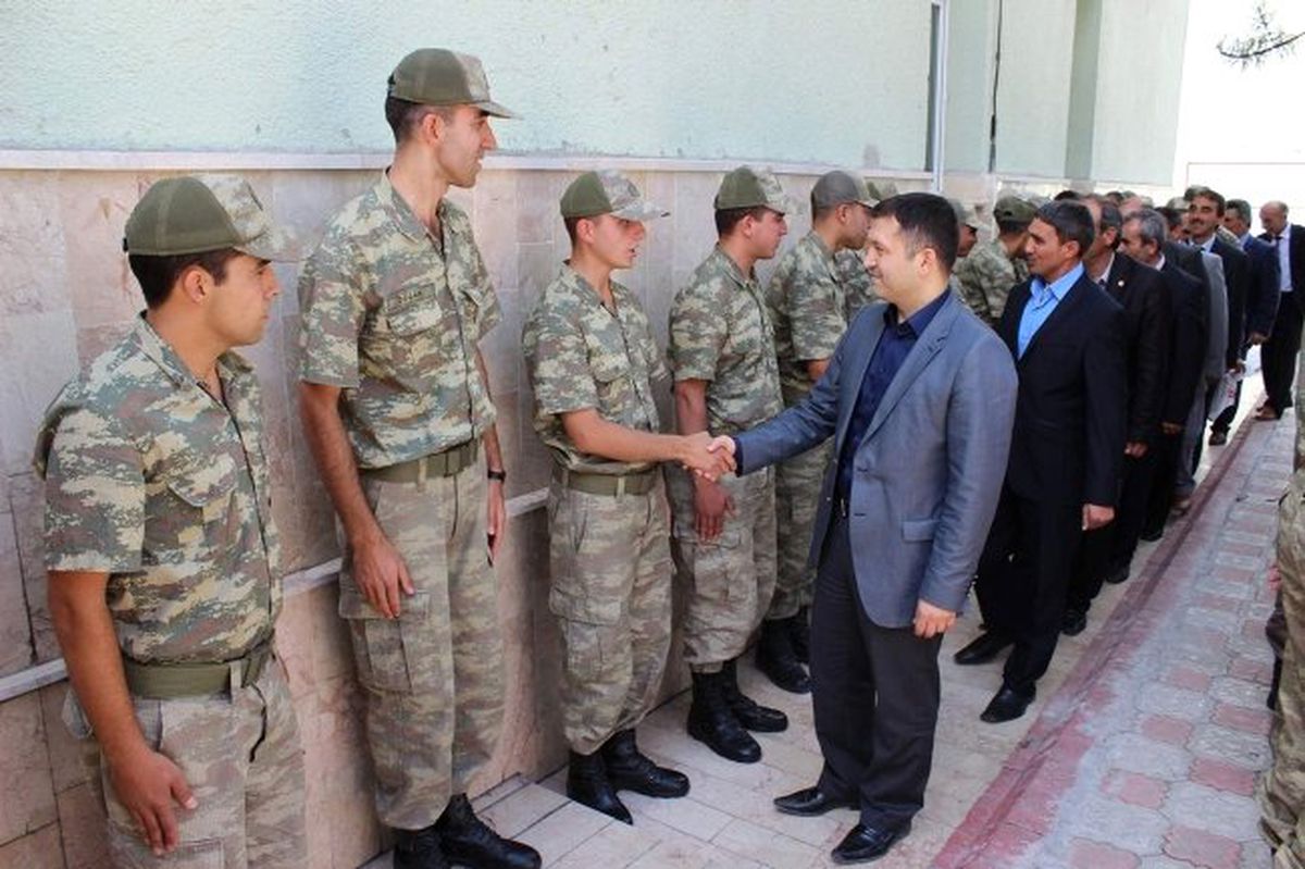 Yıldızeli\'nde Ramazan Bayramı Sevinçle Karşılandı