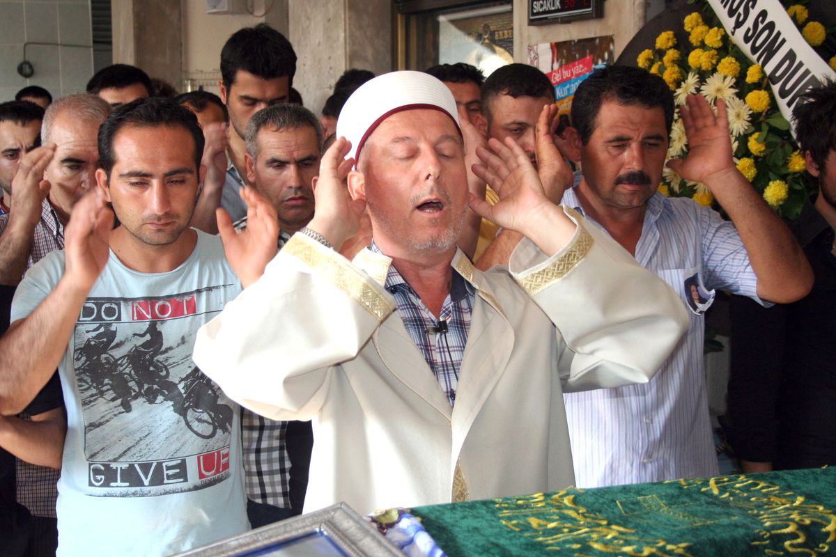 Amca Çocukları Toprağa Verildi