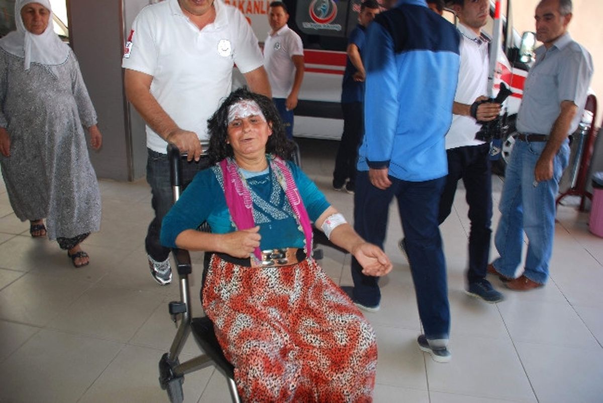 Annesini Kolonya ile Yaktı