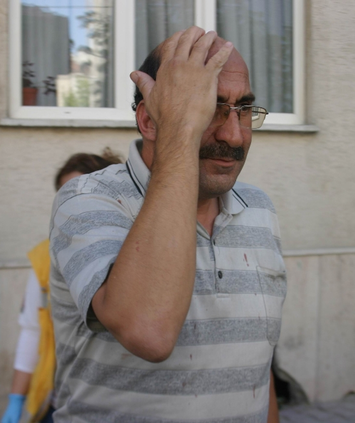Ayakkabı Hırsızı Ev Sahibini Bıçakladı
