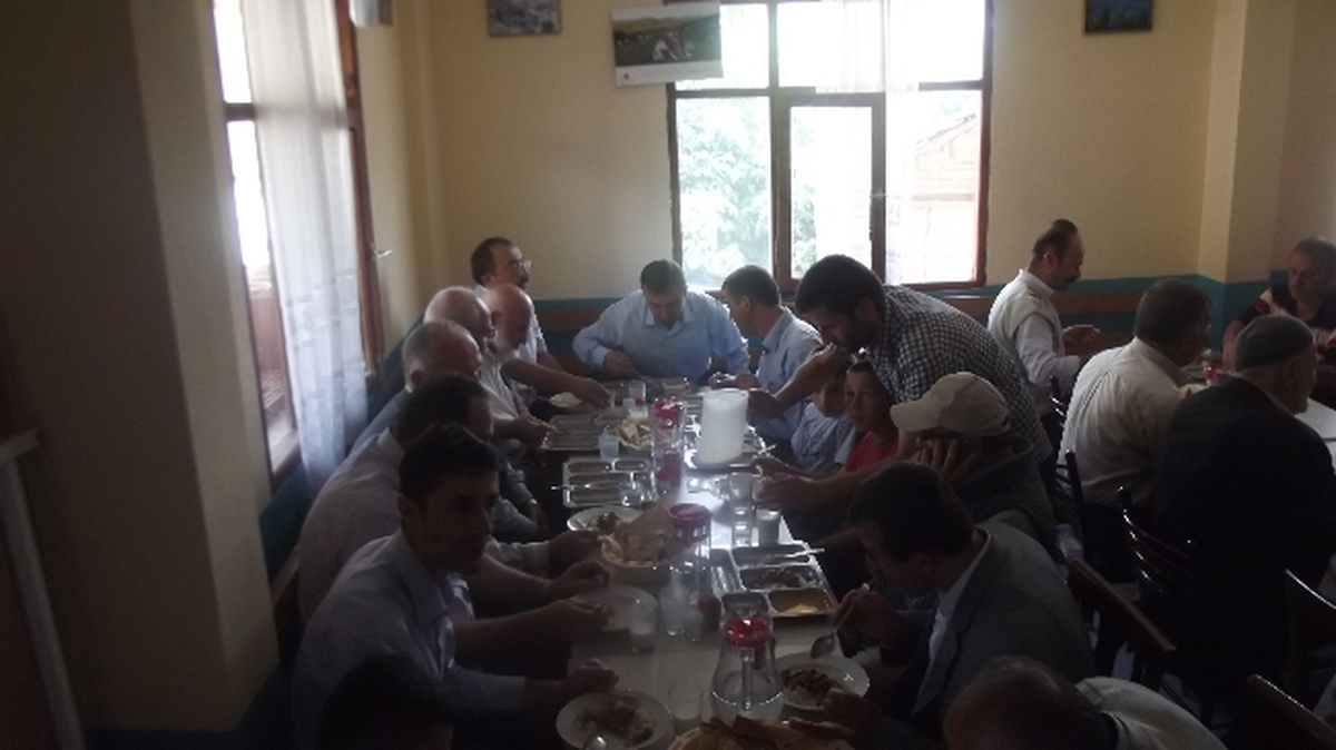 Başkan Kamil Aydınlı\'dan Pilav Şölenine Ziyaret