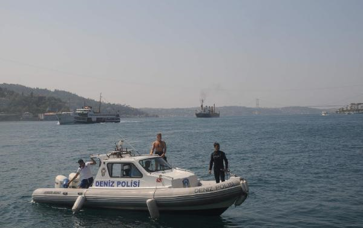 Aşiyan\'dan Denize Girdi Beylerbeyi\'nde Çıktı