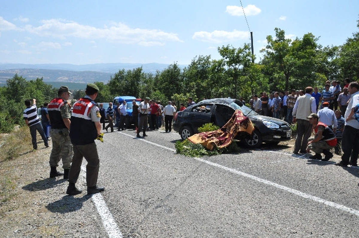 Cenazeden Dönen Otomobil Takla Attı: 1 Ölü, 3 Yaralı