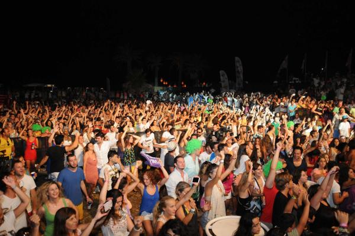 Çeşme\'de Lmfao Rüzgarı