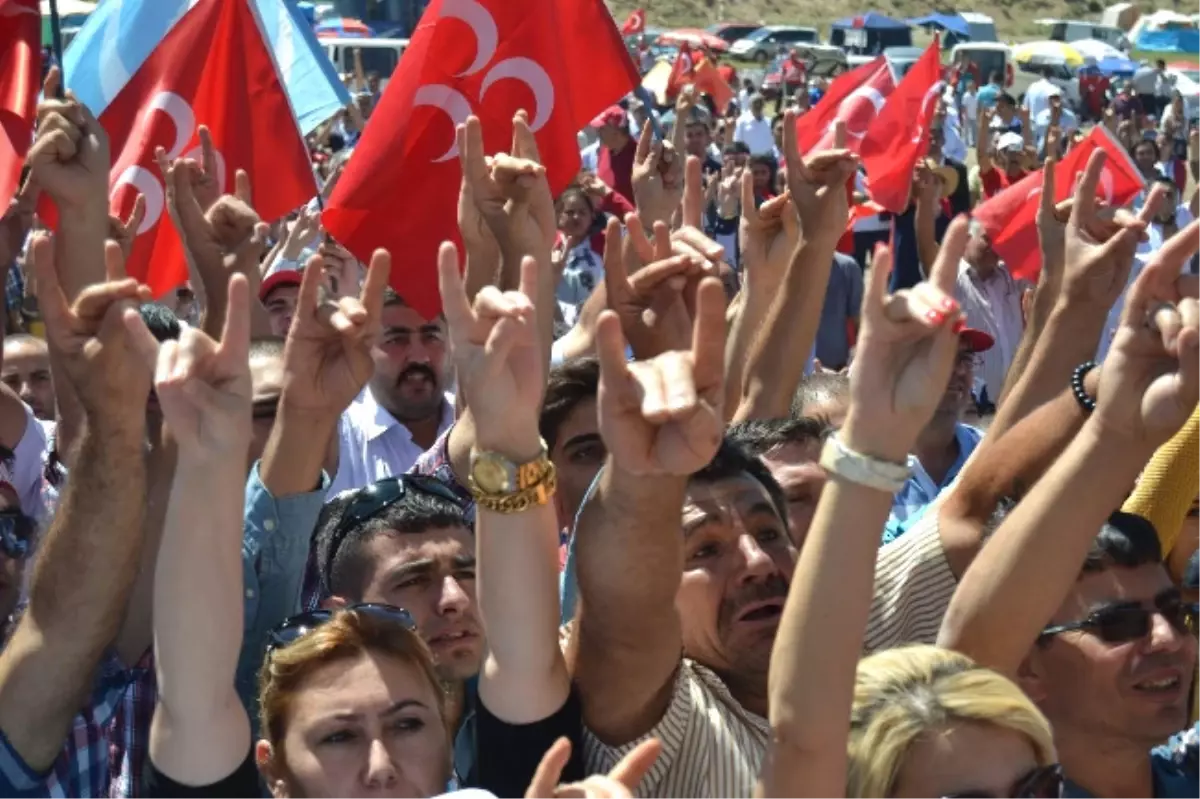 Erciyes\'te Kurultay Coşkusu