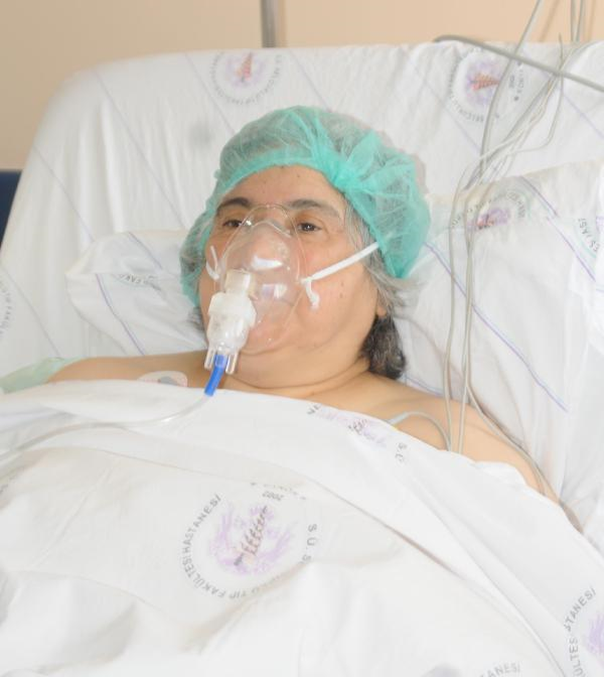 İlkinde Göğsü Yarıldı, İkincisinde 1 Santimlik Kesiden Ameliyat Edildi