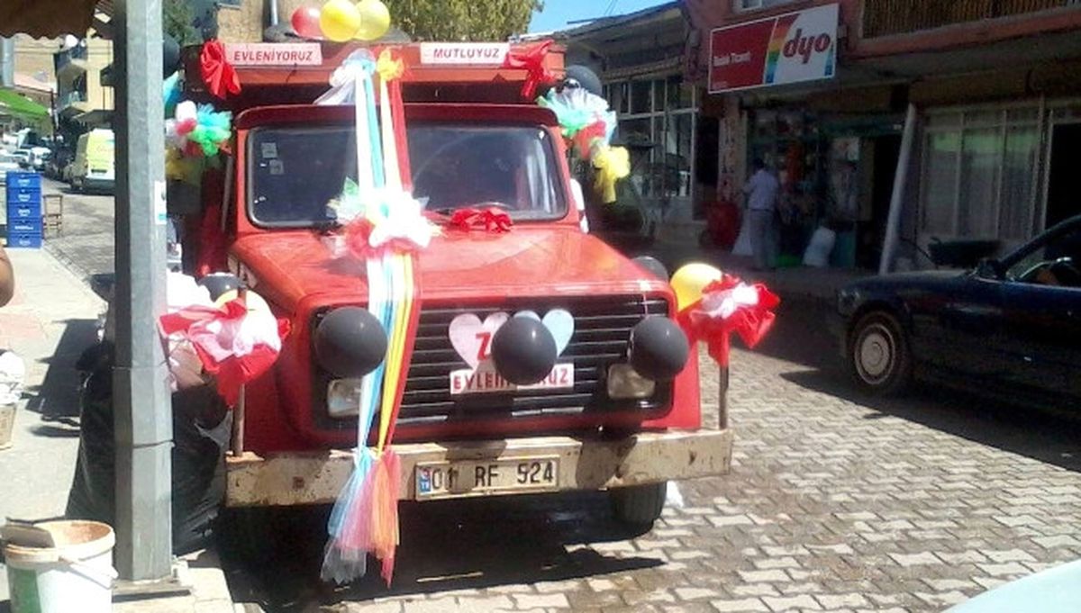Kamyondan Gelin Arabası Yaptılar