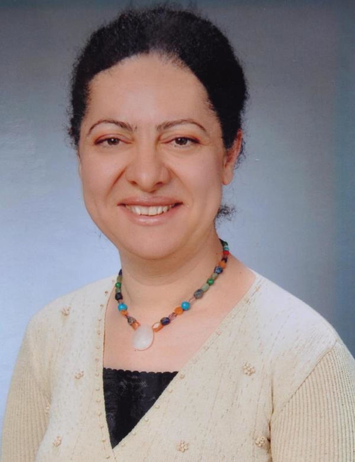 Kanserden Ölen Doktor Toprağa Verildi