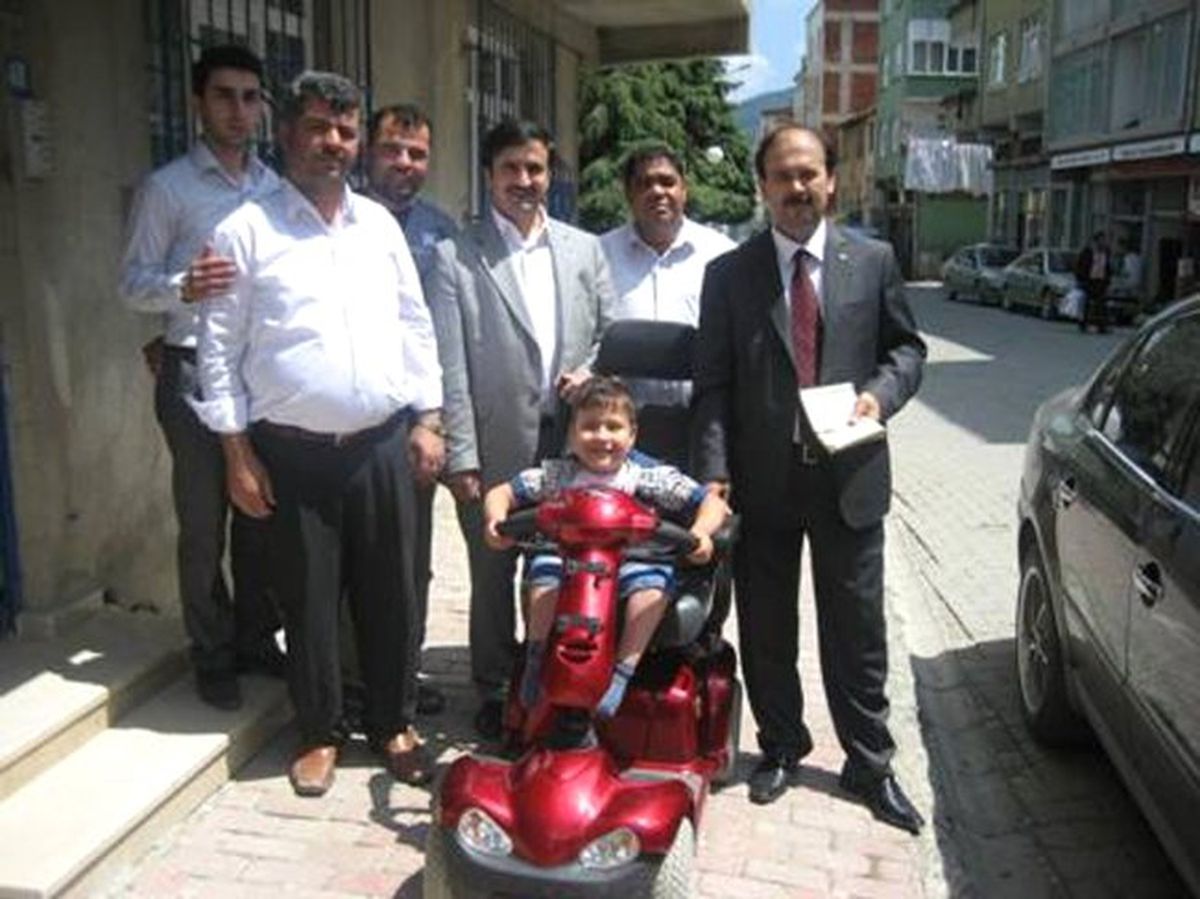 Müftülükten Engelli Öğrenciye Akülü Araç