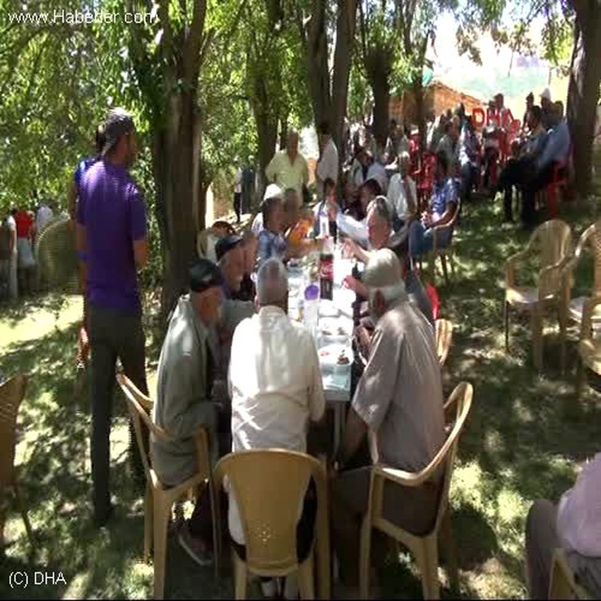Van Dha Muhabiri Cem Emir Yeni Yaptırılan Kabri Başında Anıldı