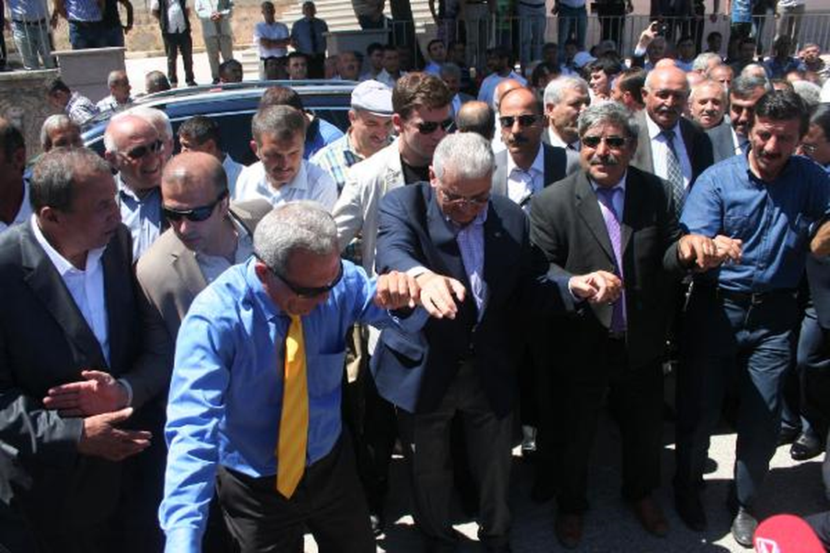 Bakan Yıldırım: Kaçırılan Pilotlarla İlgili Diplomatik Görüşmeleri Başlattık