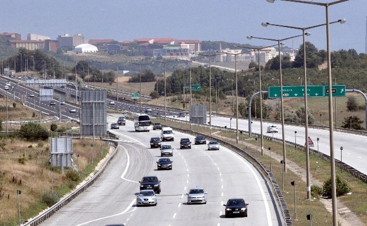 Bolu Dağı Tünelinde Trafik Yoğunlaşıyor