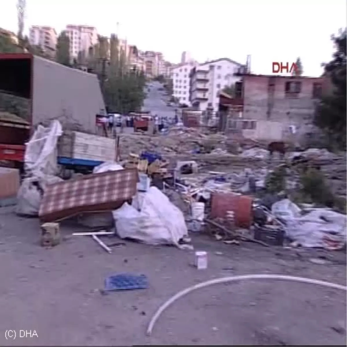 Çocuğa Cinsel İstismar İddiası Mahalleyi Sokağa Döktü 2