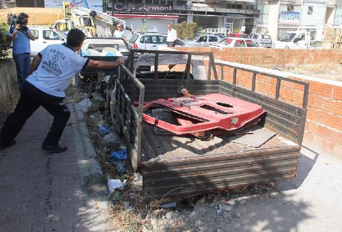 Hurda Araçta Bayram Temizliği