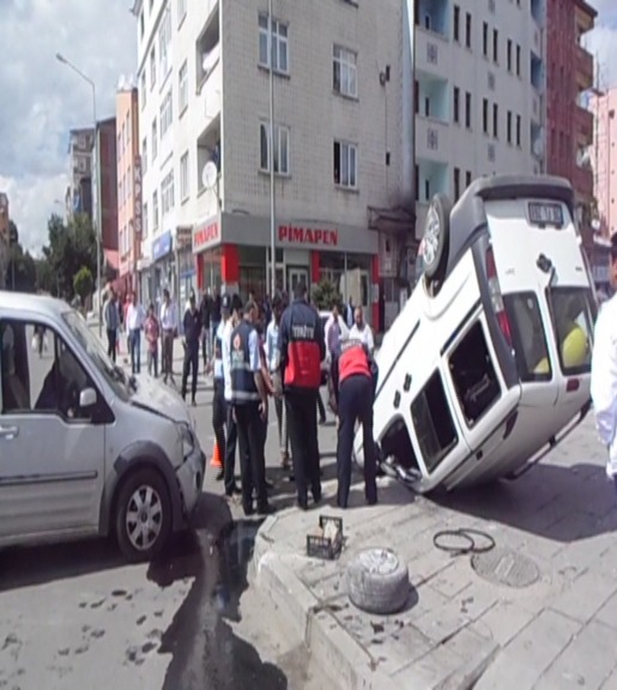 Kars\'ta Trafik Kazası: 4 Yaralı