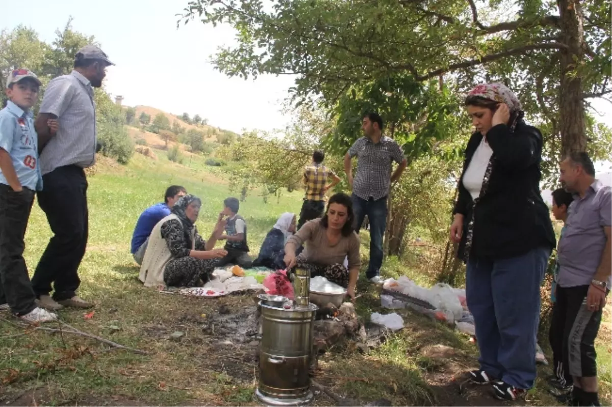 Hakkari İlk Defa Ramazan Bayramı\'nı Huzurlu Geçirdi