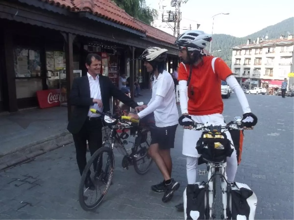 İstiklal Yolunda Pedal Çevirdiler