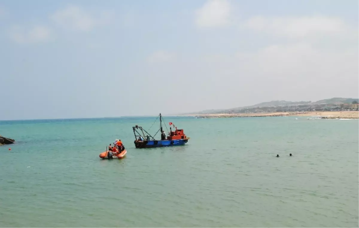 Karaburun\'da Kaybolan Gencin Cesedine Ulaşıldı