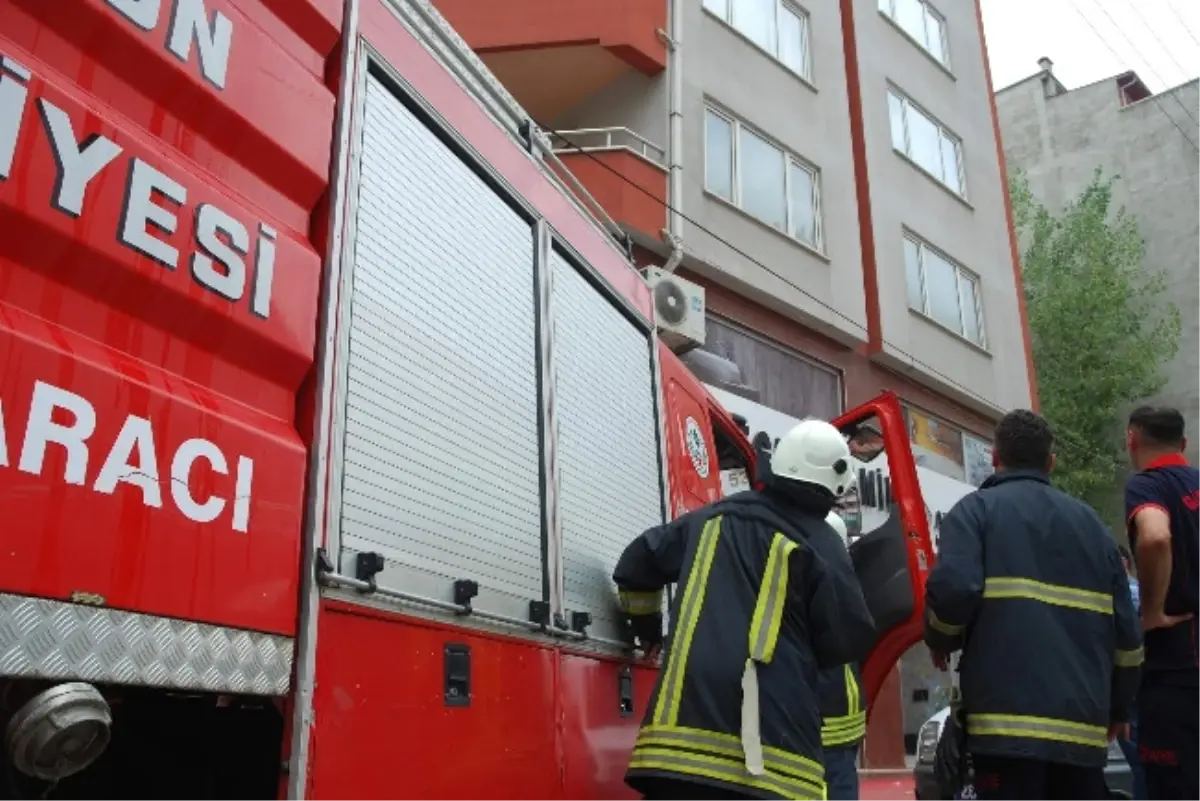 Giresun\'da Öz Babaannesinin Evini Yakan Genç Yakalandı