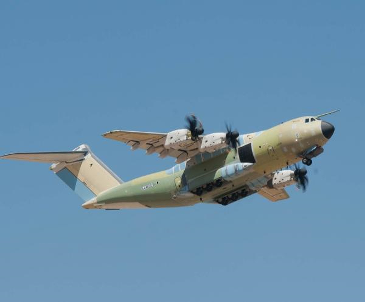 Türk Hava Kuvvetleri\'nin İlk A400m Uçağı Gökyüzüyle Tanıştı