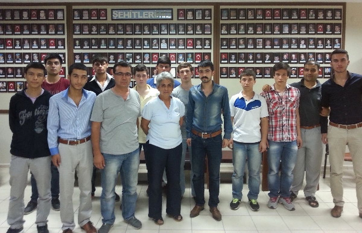 Ülkücü Gençlerden Gaziler Derneği\'ne Ziyaret