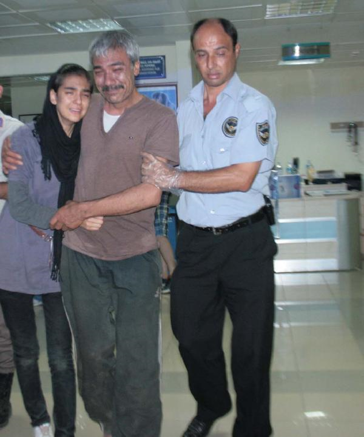 41 Kaçağın İçine Doldurulduğu Minibüs Uçuruma Yuvarlandı: 1 Ölü, 12 Yaralı