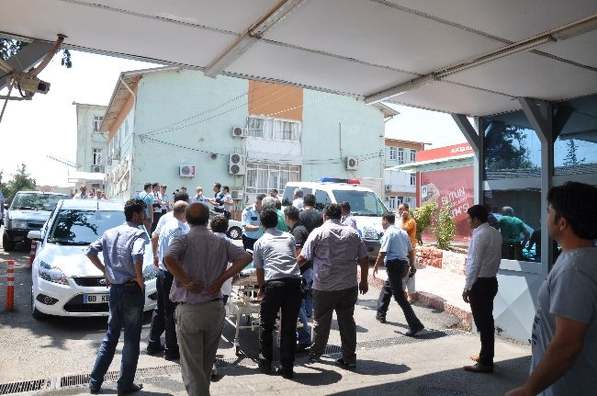 Adana\'da Trafik Kazası: 1 Ölü 6 Yaralı