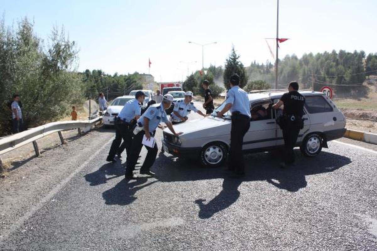 Adıyaman\'da Zincirleme Kaza: 4 Yaralı