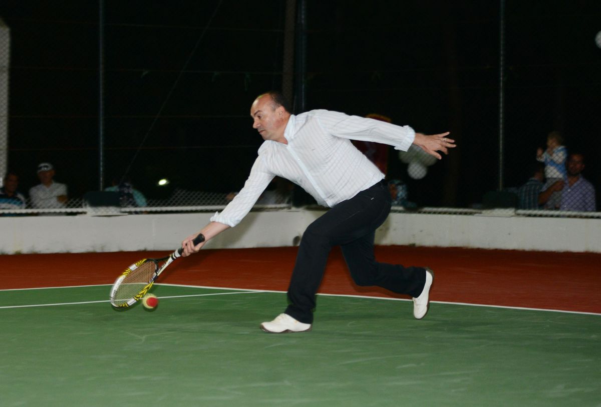 Anadolu Cup Uluslararası Bayanlar Tenis Turnuvası, Uşak\'ta Başladı