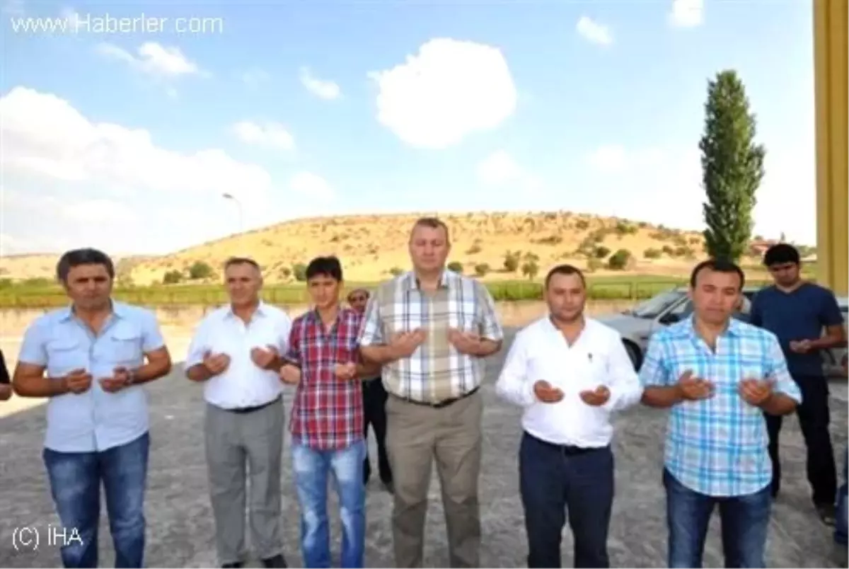 Bigadiç\'e Tekstil Fabrikası Açıldı