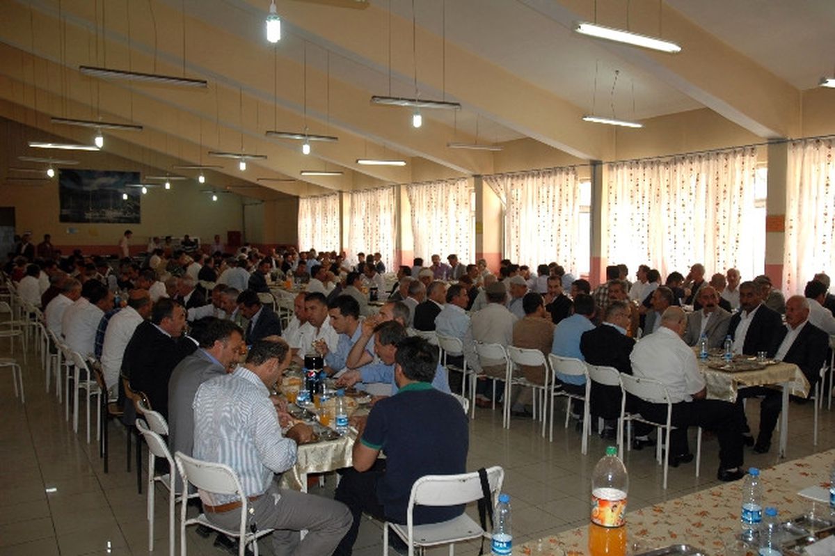 Kaymakam Yüksel\'e Duygusal Uğurlama