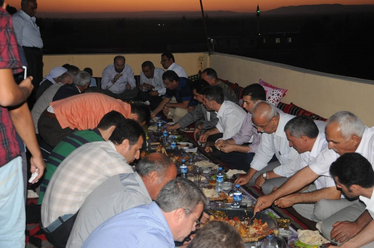 "Memleketimiz e İnsanımız İçin Elimizden Geleni Yapıyoruz"