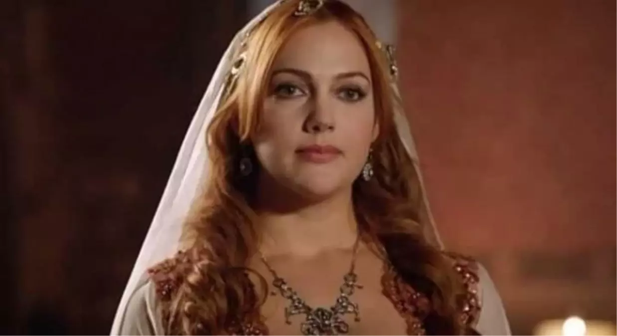 Meryem Uzerli\'den Mesaj Var