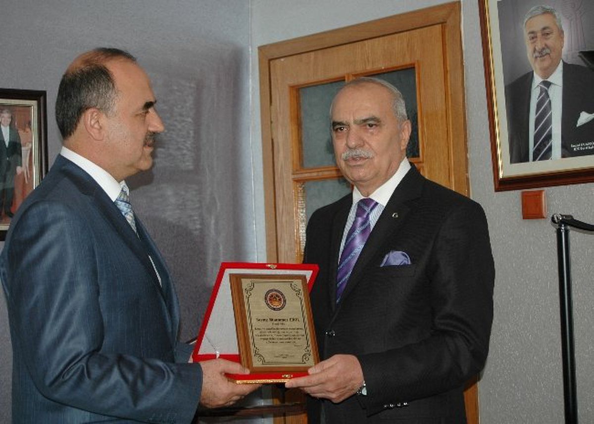 Vali Erol\'dan Esnaf Odaları Birlik Başkanına Veda Ziyareti