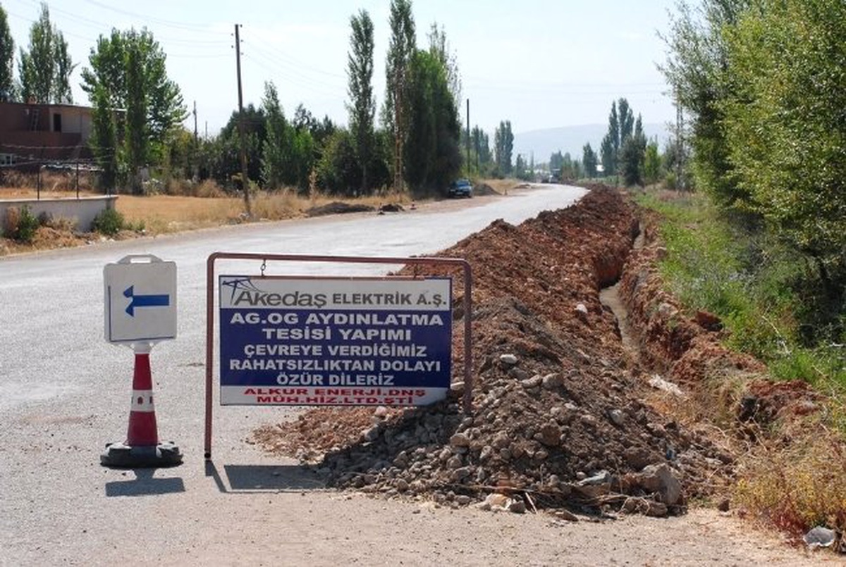 Yeni Enerji İletim Hattı Yeraltına Alınıyor