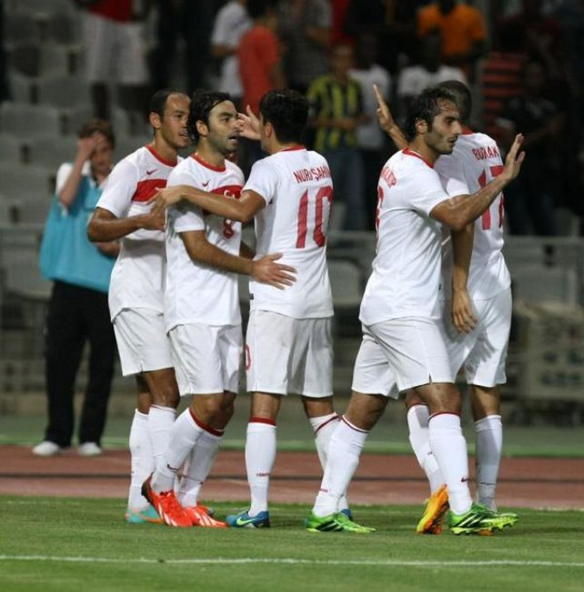 A Milli Futbol Takımı\'nda Düşüş Sürüyor