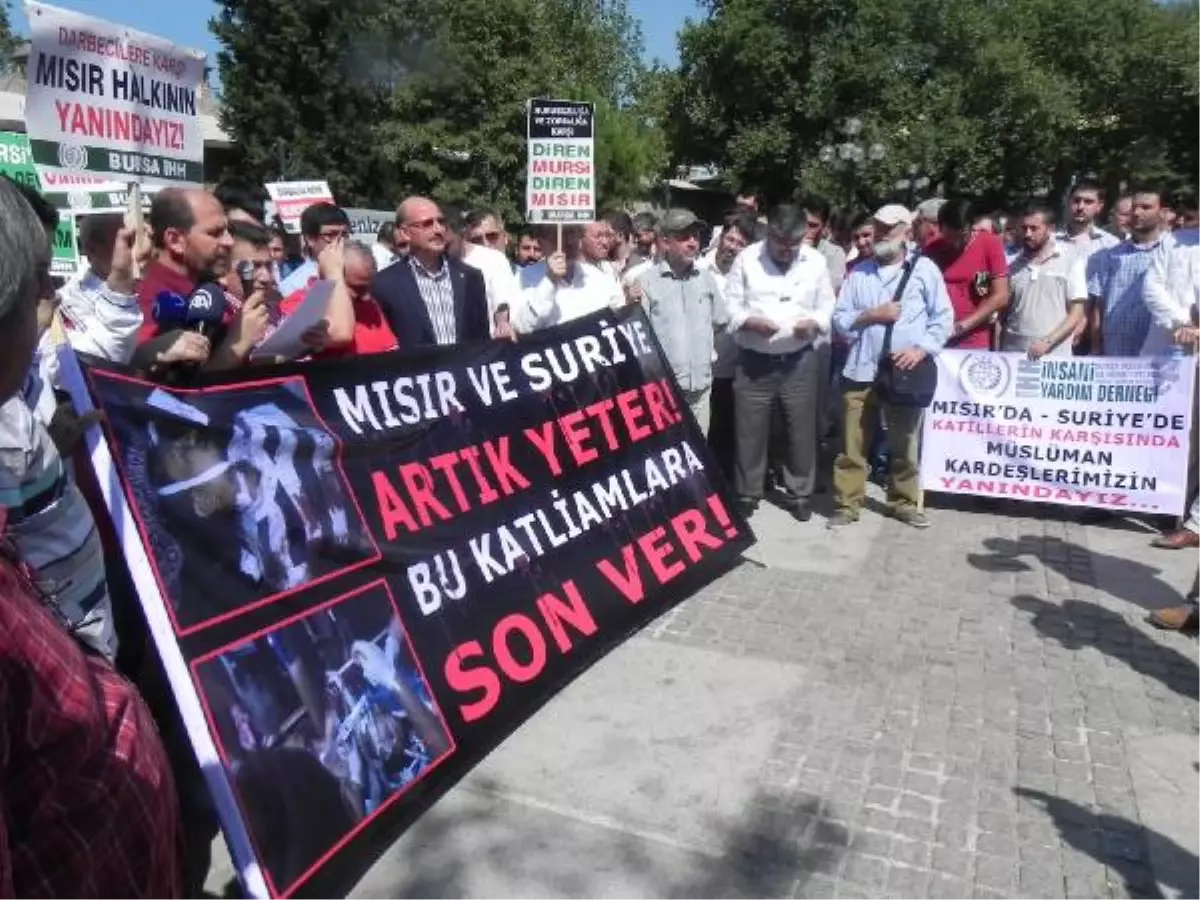 Bursa\'da Mısır\'daki Katliam Protesto Edildi