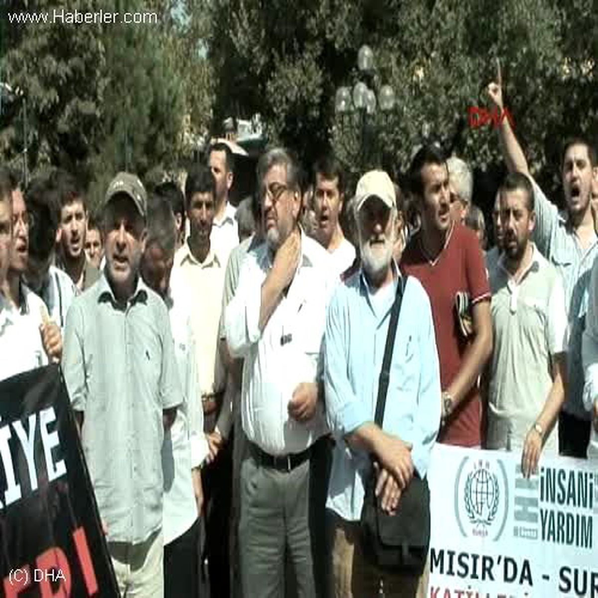 Bursa\'da Mısır\'daki Katliam Protesto Edildi