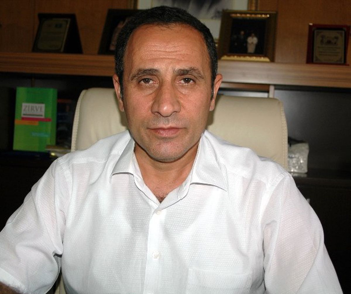 Fü Rektörü Demirdağ\'dan \'Ağaç\' Açıklaması