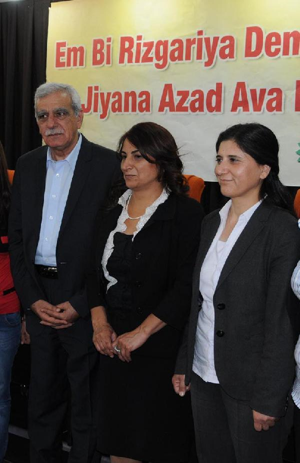 PYD Suriye\'deki Özerk Yönetim İçin Hazırlıklarını Sürdürüyor