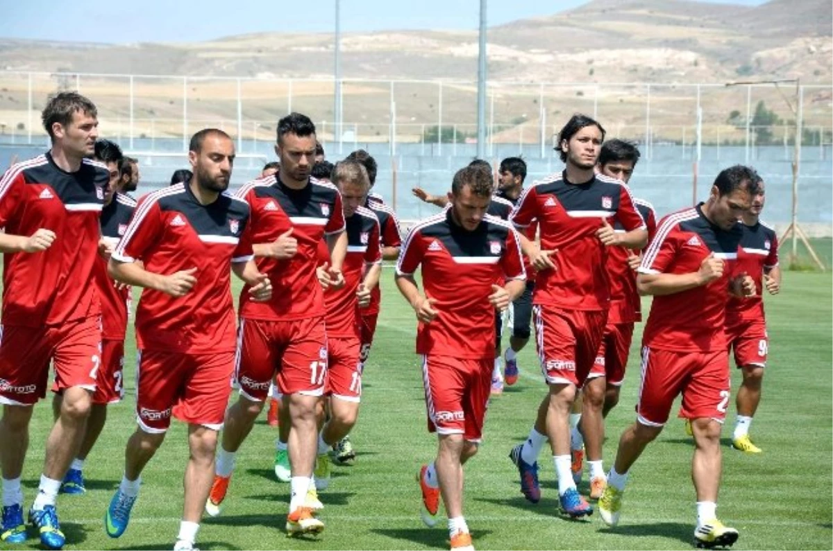 Sivasspor\'da Forma Numaraları Belli Oldu