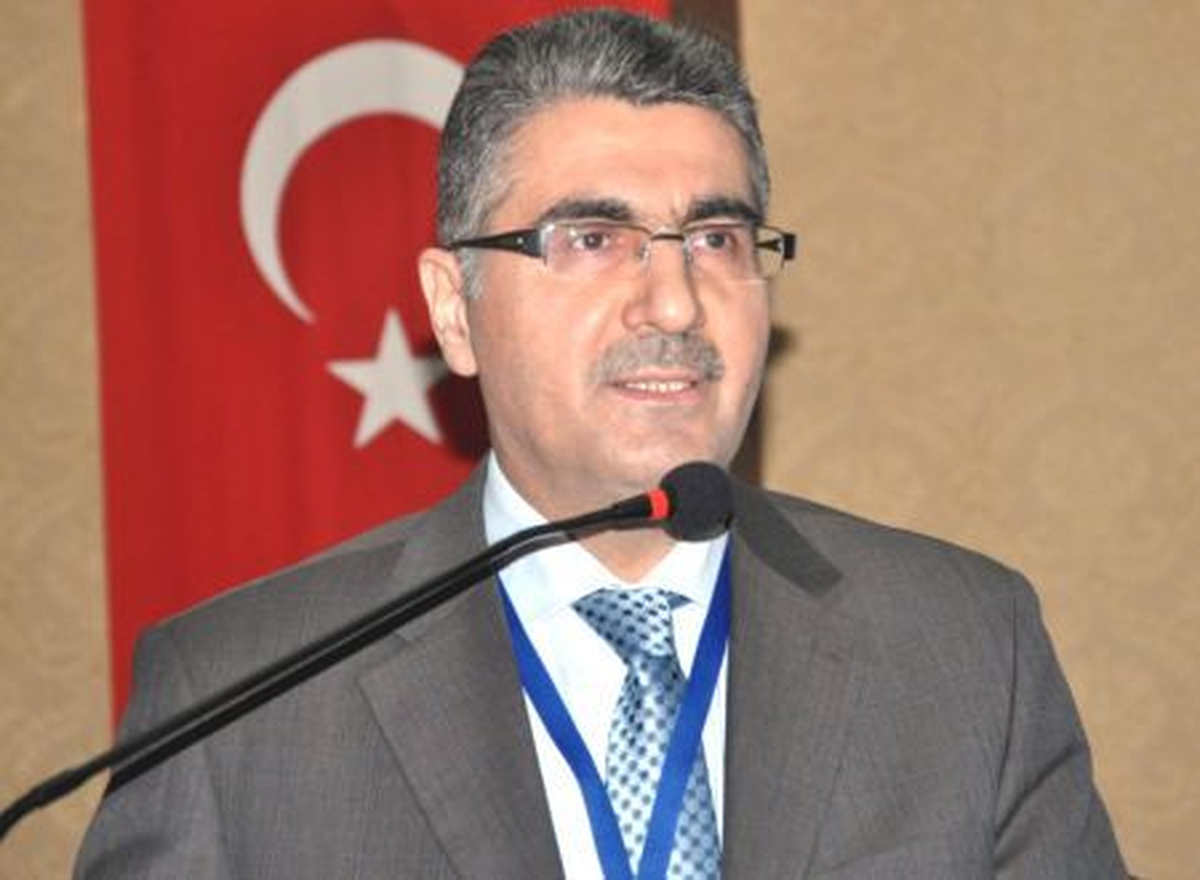 Ulaştırma, Denizcilik ve Haberleşme Bakanlığı Müsteşar Yardımcısı Aydın Emet\'te
