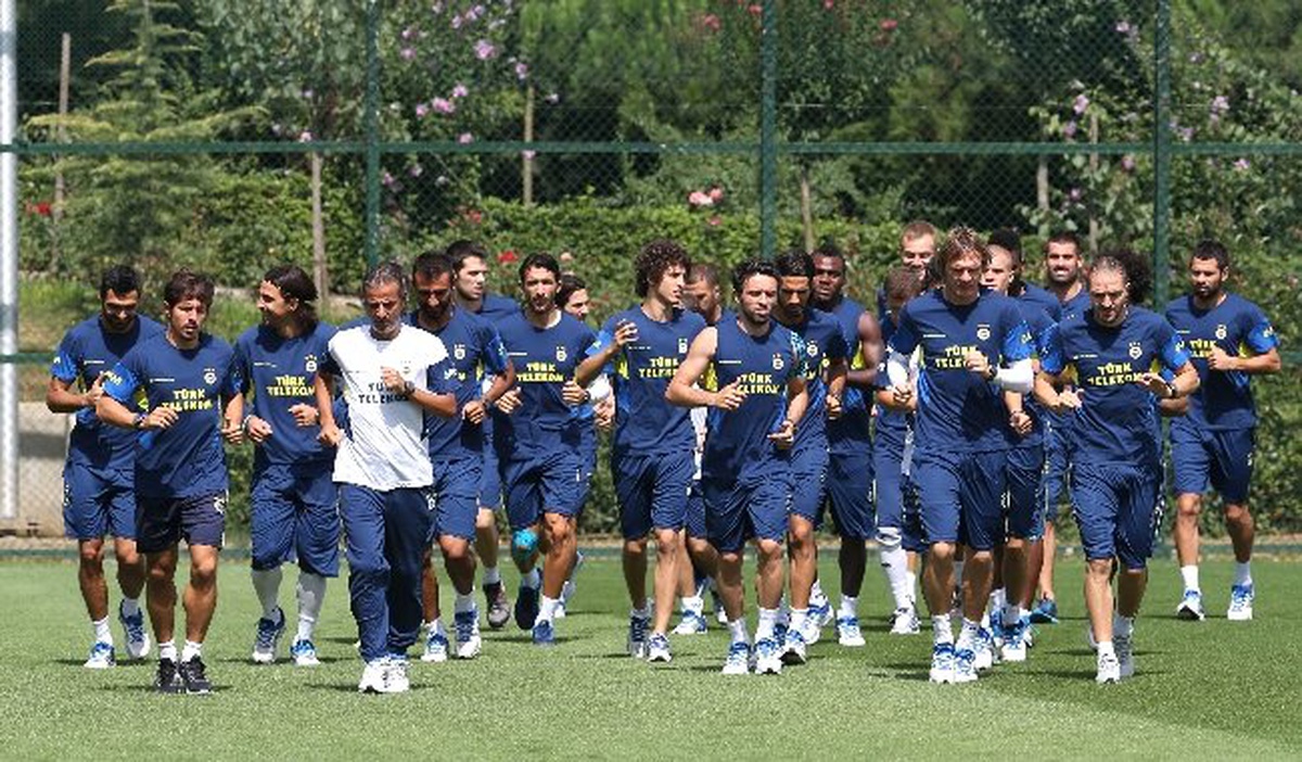 Fenerbahçe\'de Torku Konyaspor Maçı Hazırlıkları Sürüyor