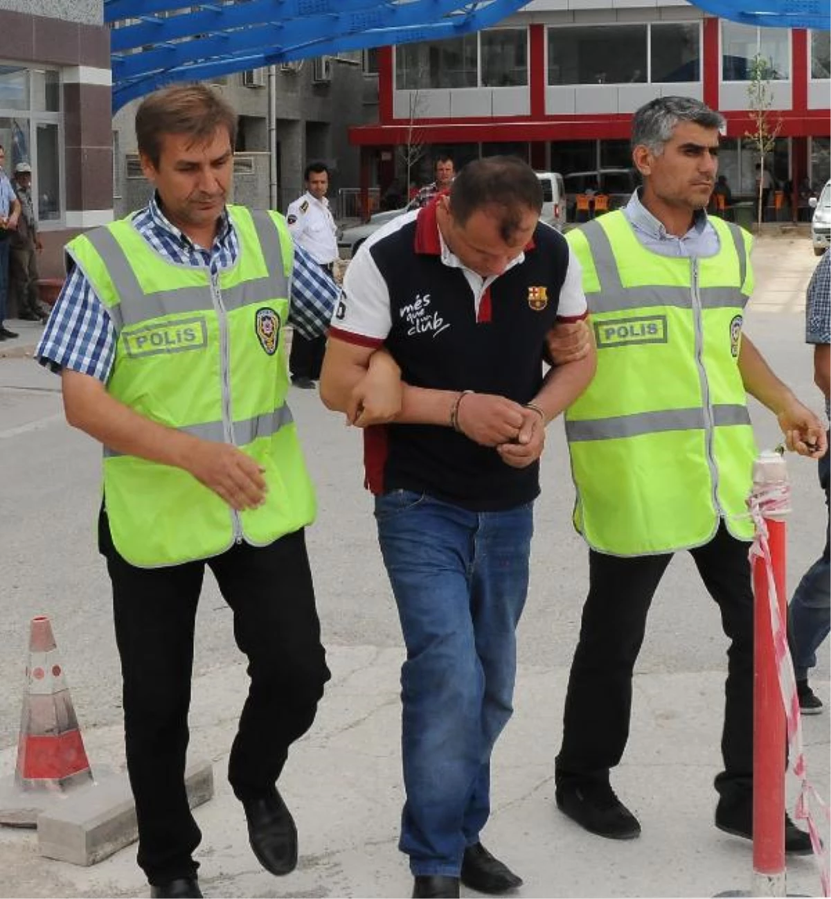 Konya\'da Trafik Tescil Müdürlüğü\'nü Soyan Hırsızlara 11\'er Yıl Hapis