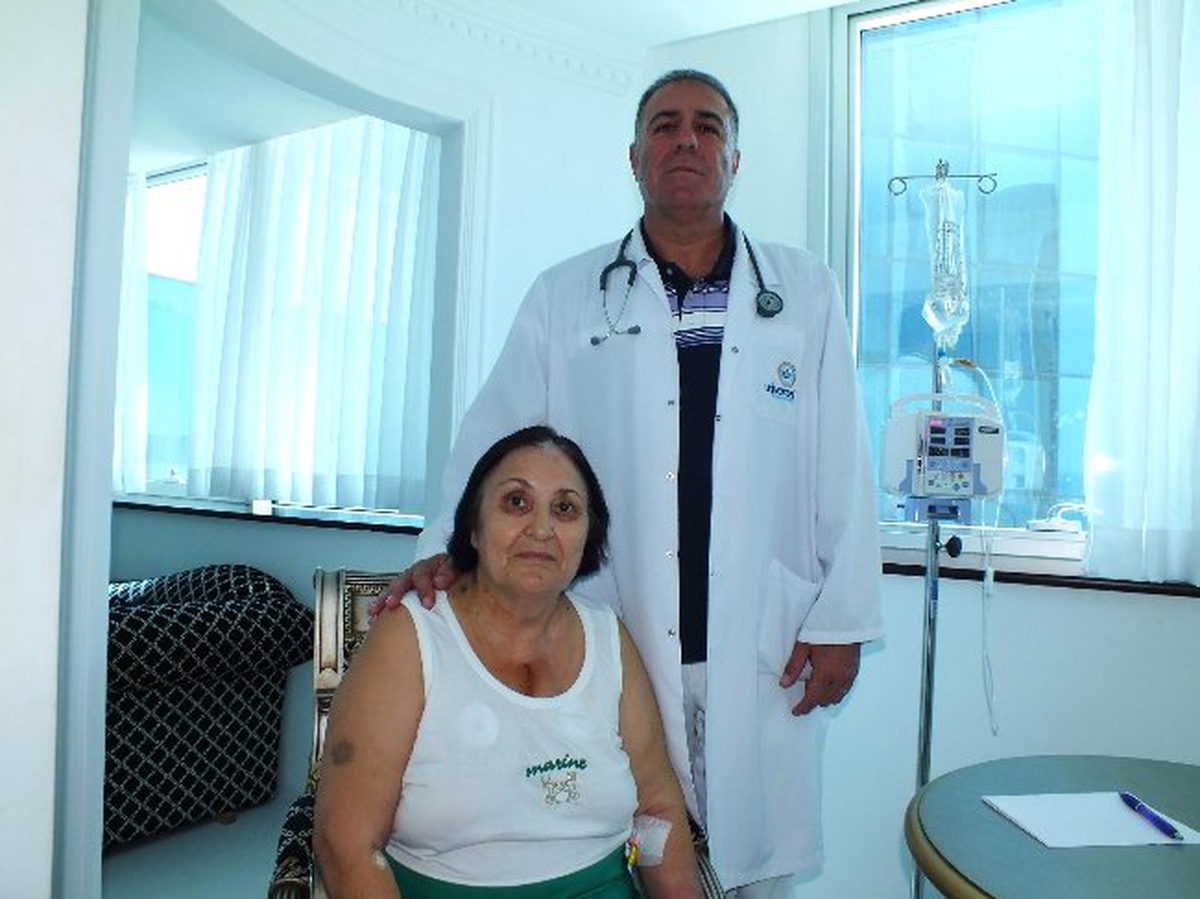 Romen Hasta Unıversal Kuşadası Hastanesi\'nde Şifa Buldu