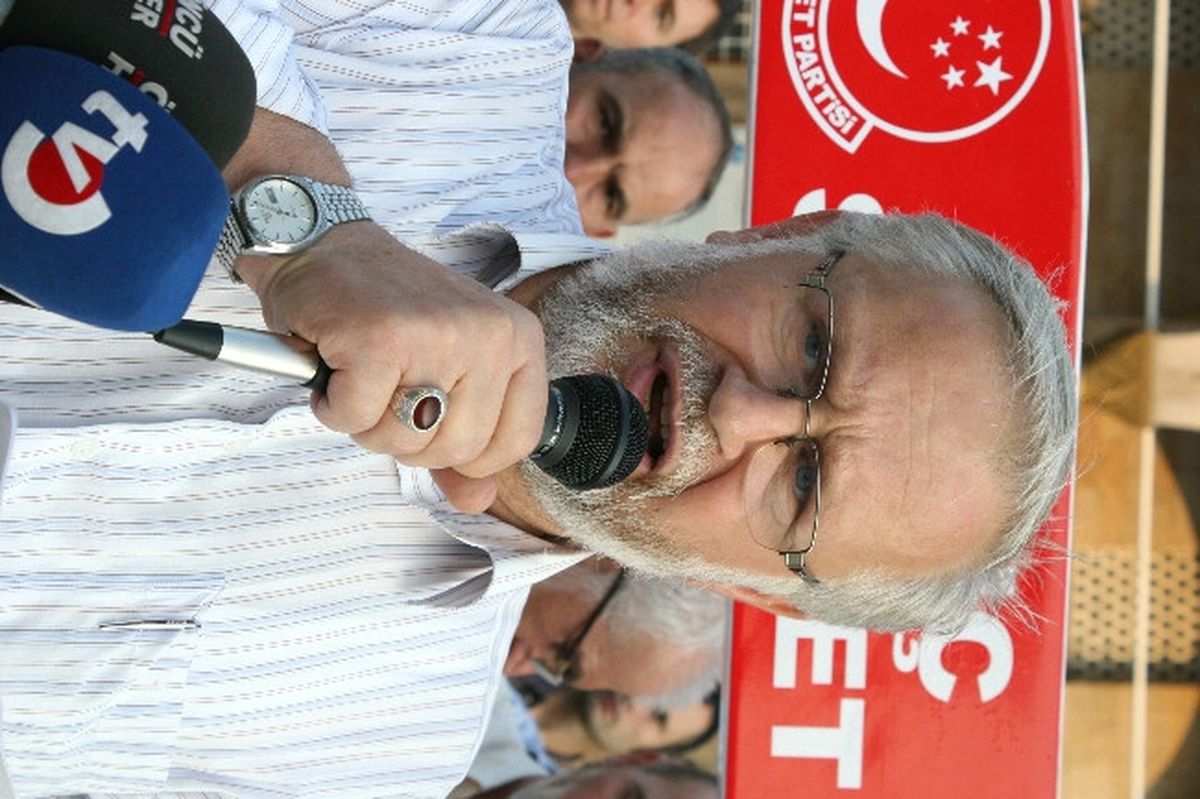 Saadet Partisi Düzce İl Teşkilatı Mısır\'daki Darbeyi Kınadı