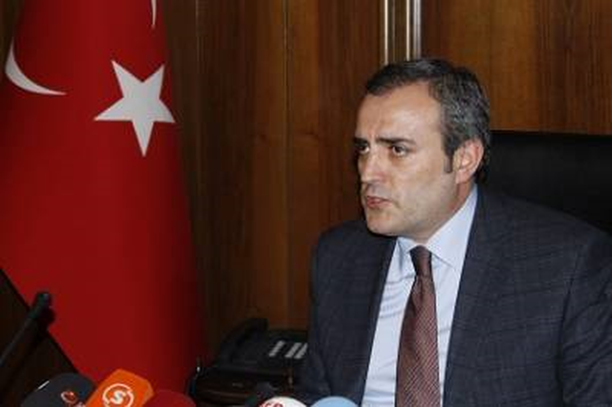 Ak Partili Ünal\'ın Basın Toplantısı