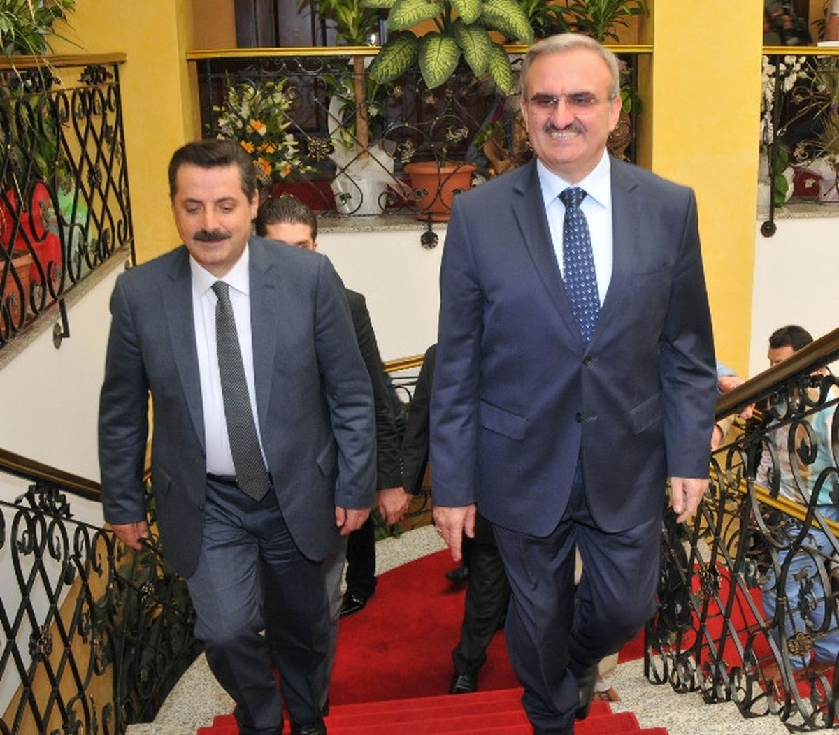 Bakan Çelik\'ten Yeni Bursa Valisine Ziyaret